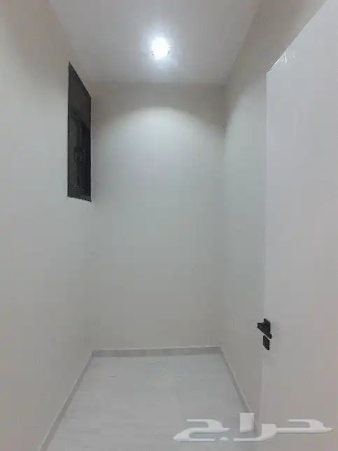 للبيع روف علوي مع ملحق تشطيب راقي 9غرف حي الطلح من 750الف 28