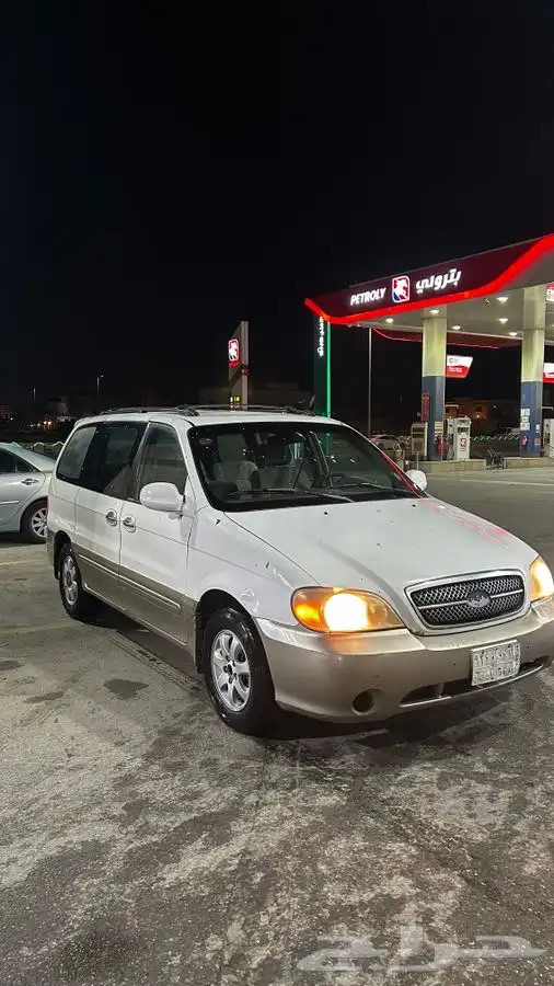 للبيع كيا كرنفال 3