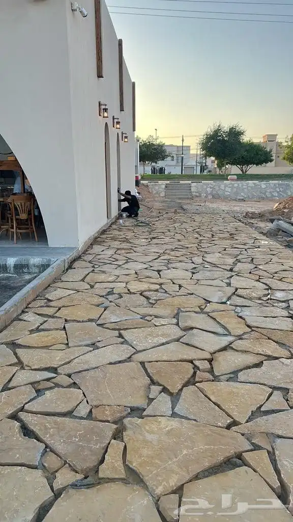 تركيب شبوك امنيه   وتوريد النخيل   وتركيب الحجر الطبيعي 18