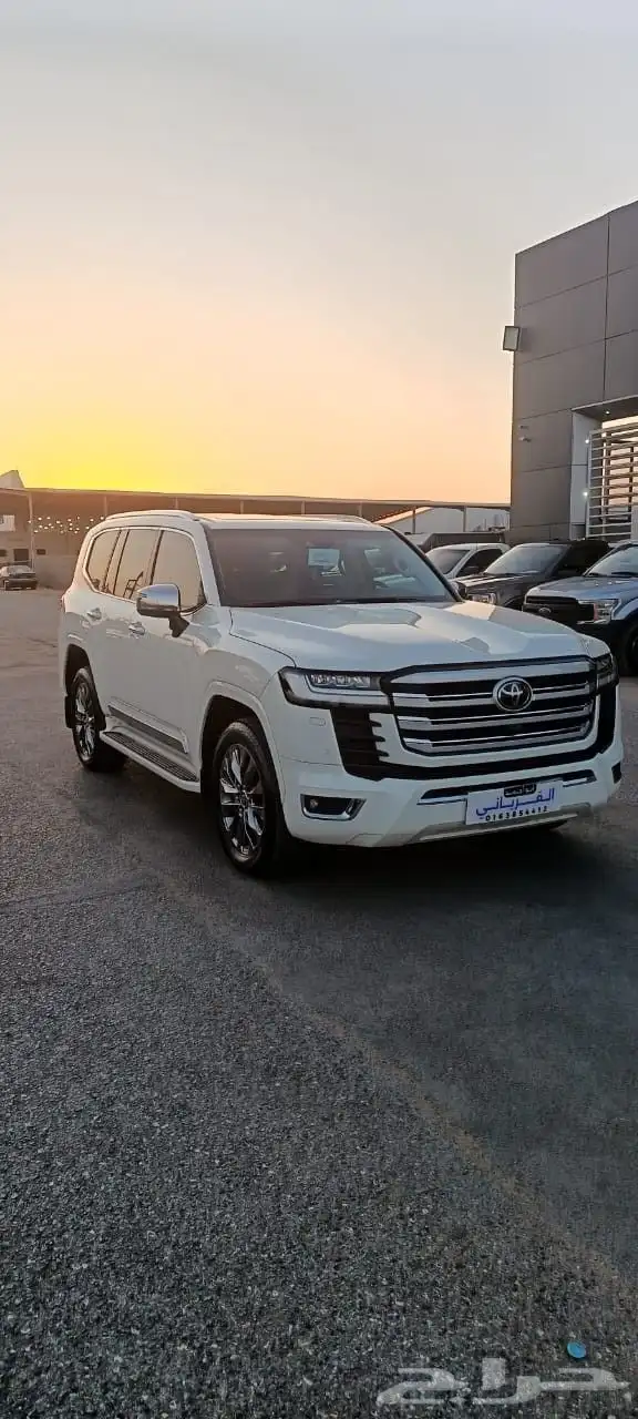 تويوتا فى اكس موديل 2024عداد64الف ديزل 3