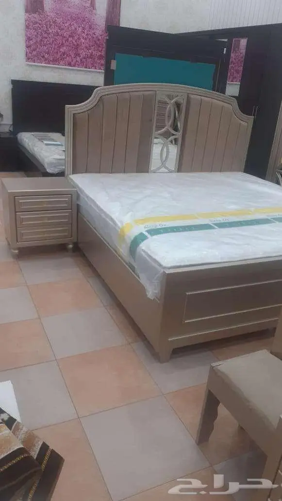 سوق شرق مخرج 17 مقابل ايكيا 0