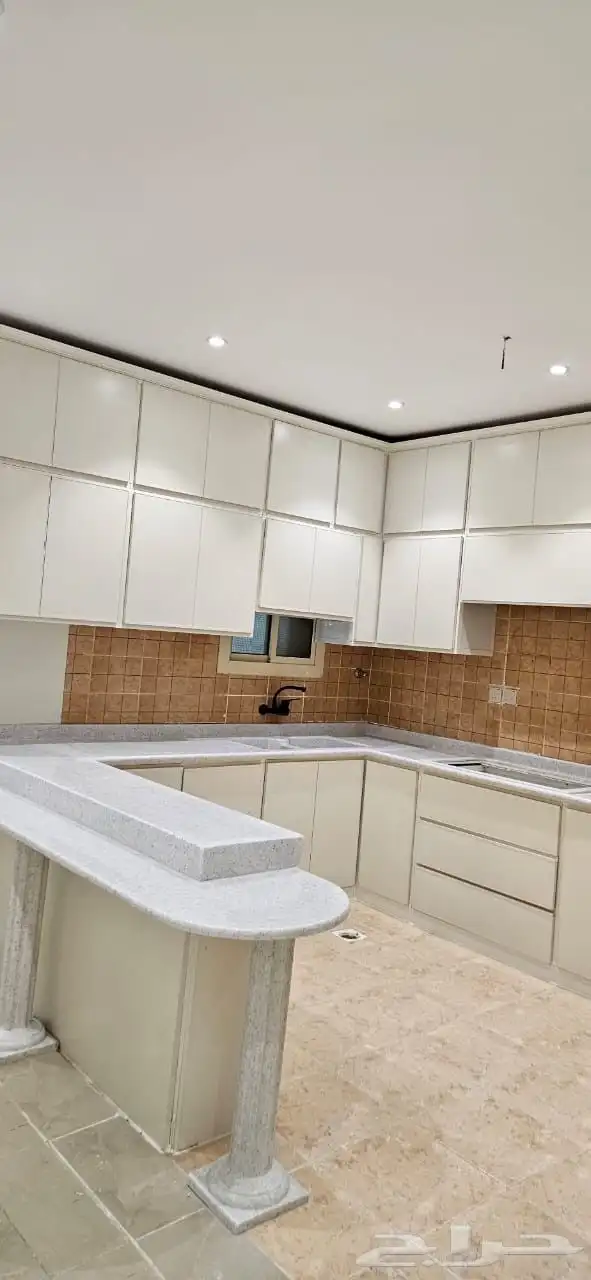 شقة حي البدراني اربع غرف مكيفة ومطبخ راكب 10