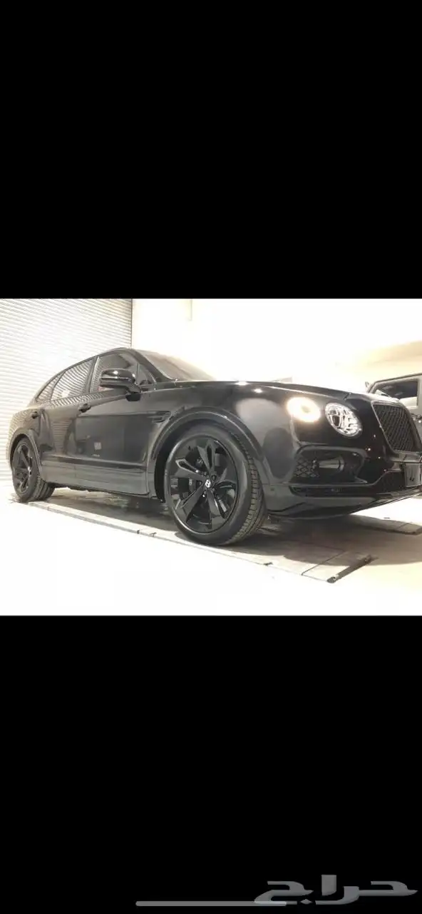 جيب بنتلي بنتياقا 2017 نظيف ممشى قليل 3
