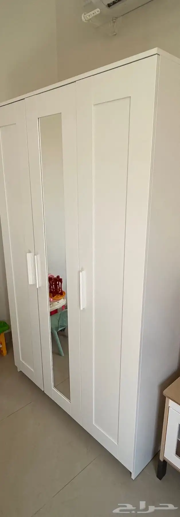 سرير - كمدينة - مرايه تسريحه- دولاب - كرسي تسريحه - كنب 8