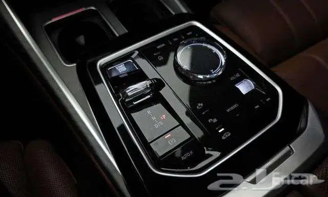 بي ام 740 شاشة خلفية بسعر 346 الف واصله لباب البيت 12