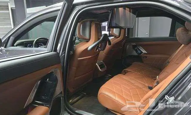 بي ام 740 شاشة خلفية بسعر 346 الف واصله لباب البيت 15