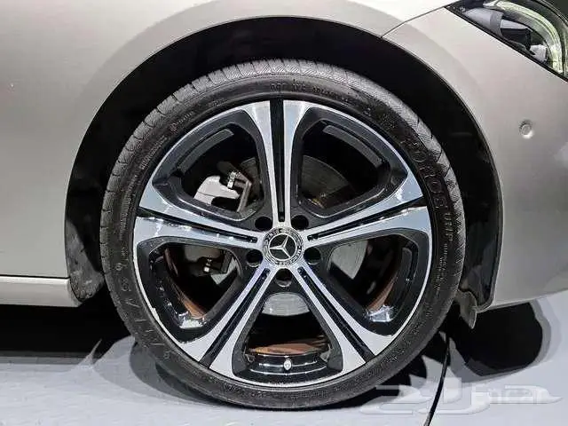 مرسيدس C300 2023 17