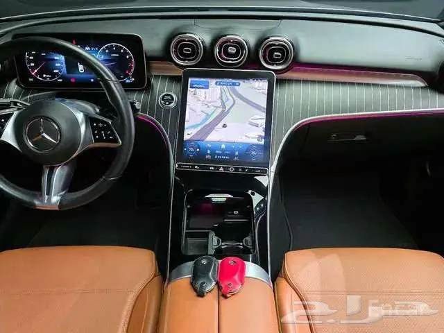 مرسيدس C300 2023 9