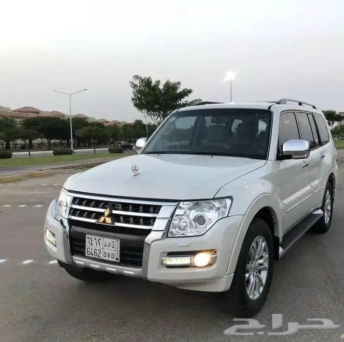 ميتسوبيشي باجيرو 2022 فل سعودي ممشي قليل مخزن 25 ألف 3