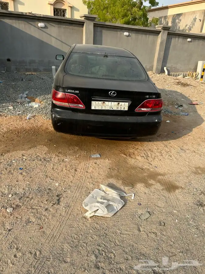 لكزس es موديل 2005 للبيع تشليح السيارة فيها حراره 0