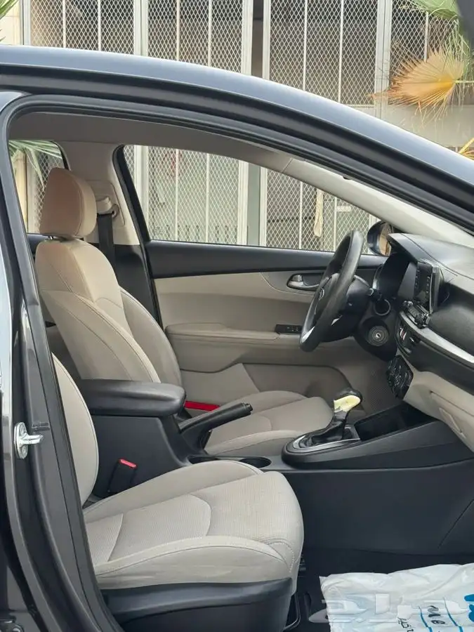 كيا سيراتو 2019عداد قليل وشبه جديده 13