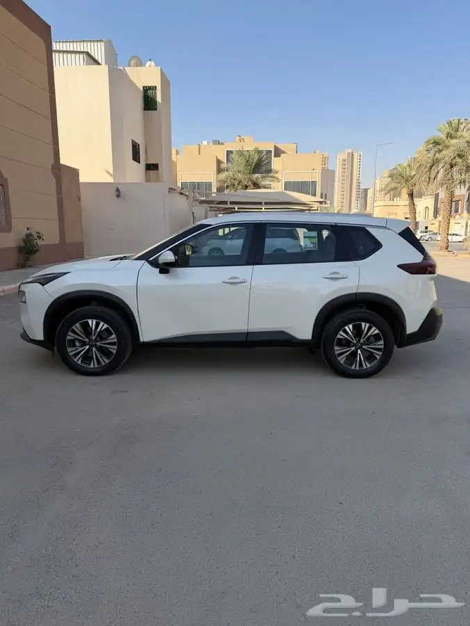 اكس تريل 2023 3