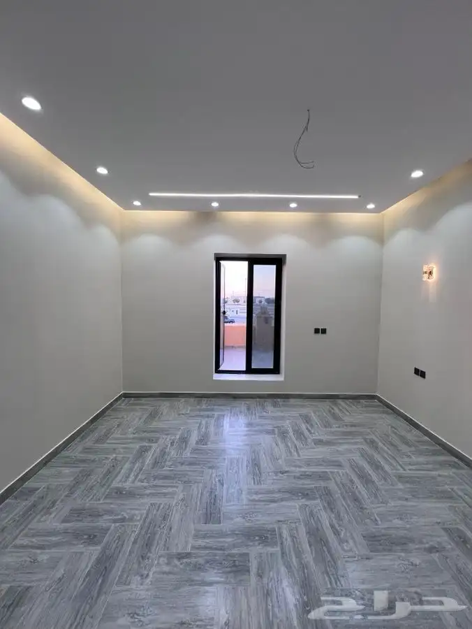 فيلا نص ارض للبيع حي الصفا 9