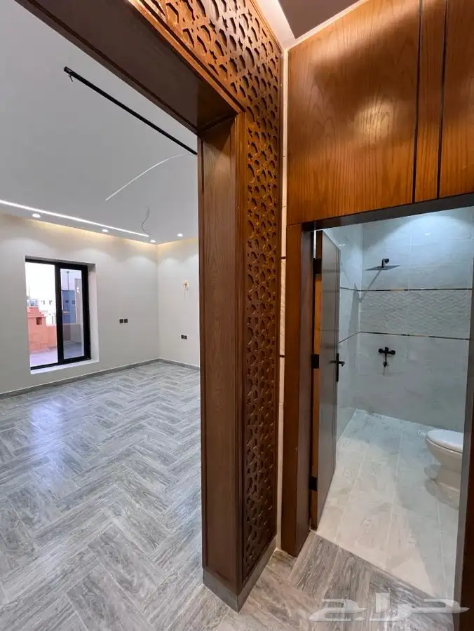 فيلا نص ارض للبيع حي الصفا 10