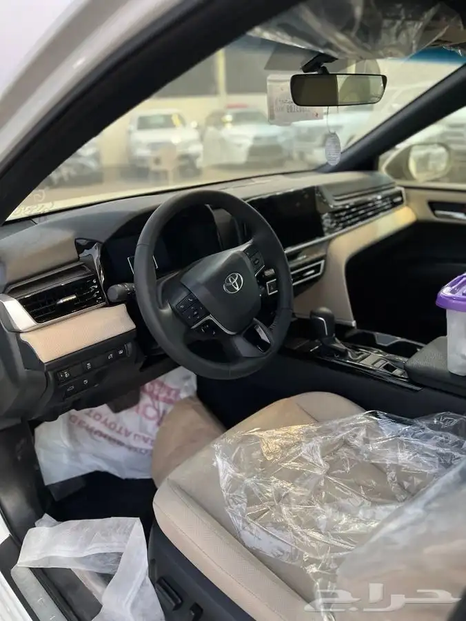 تويوتا كامري 2025 بنزين LE فتحه السعر 122000 6