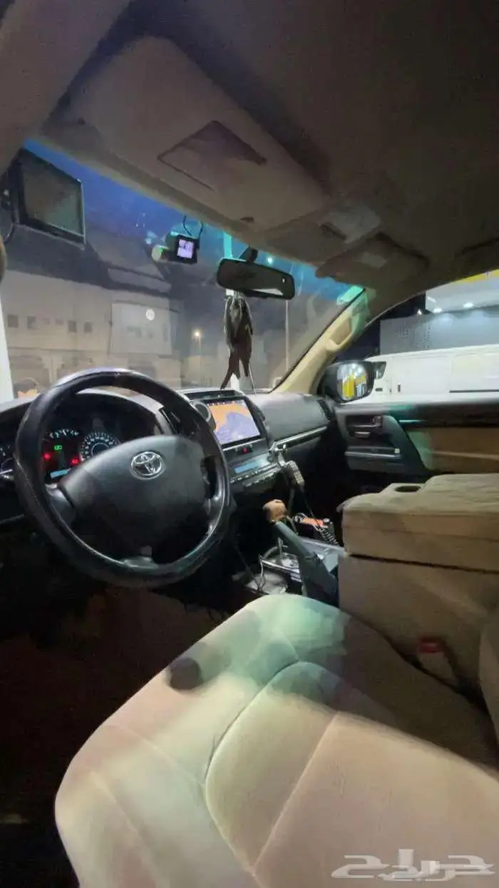 لاندكروزر الصخرة ونش دفلك سبير علاق مجهز للبر 13