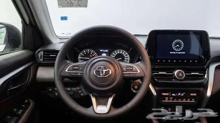 تويوتا أوربان كروزر موديل 2026 فل كامل 7