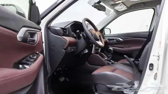 تويوتا أوربان كروزر موديل 2026 فل كامل 4