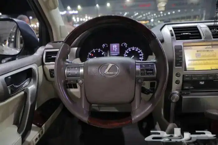 ليكزس GX460 فل كامل فتحة سقف جلد موديل 2010 17