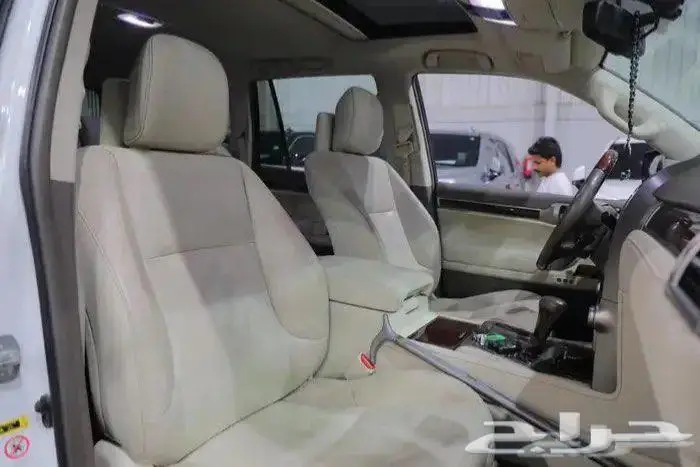 ليكزس GX460 فل كامل فتحة سقف جلد موديل 2010 11
