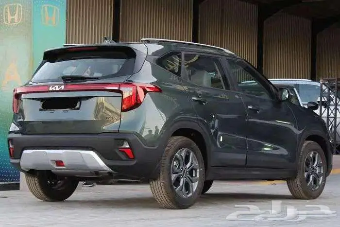 كيا سيلتوس GLS 2026 اللون زيتي 3