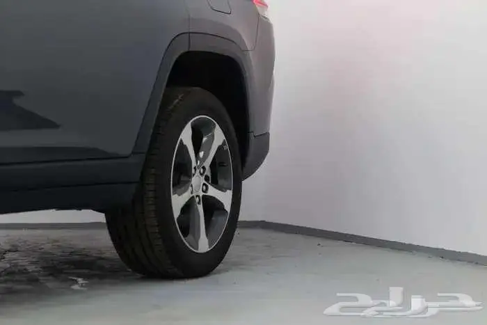 جيب جراند شروكي2023 بافضل الاسعار 5