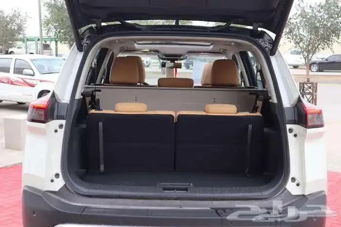 نيسان اكستريل 2025 SL 11