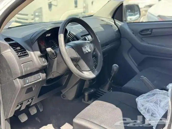 ايسوزو ديماكس غماره 2026 بدون دبل زجاج كهرب وعادي 6