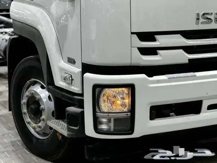 ايسوزو شاحنة 13 طن 2025 1