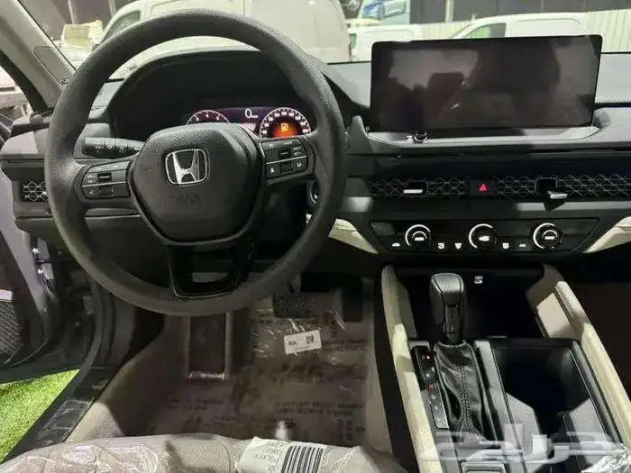 هوندا اكورد EX 2025 4