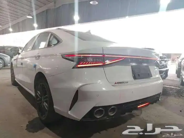 شيري اريزو 8 لاكجري فل كامل كاش واقساط 2025 4