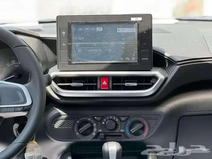 تويوتا رايز ليمتد 2026 فضي سقف اسود (عازل حراري مجاني) 12