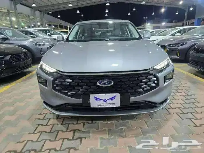 فورد توروس 2023 امبنياتي متاح كاش 0