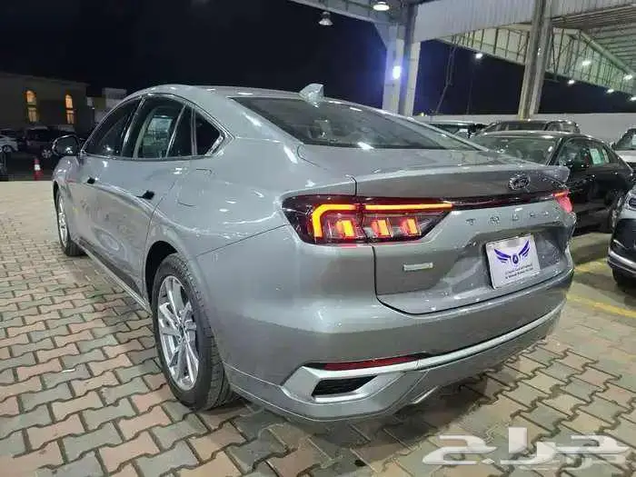 فورد توروس 2023 امبنياتي متاح كاش 4