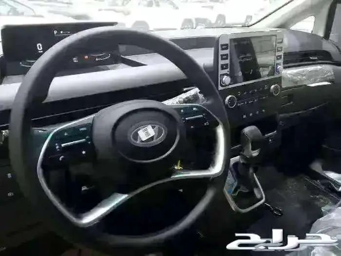 هيونداي ستاريا 9 راكب ديزل 2025 بسعر 117150 4
