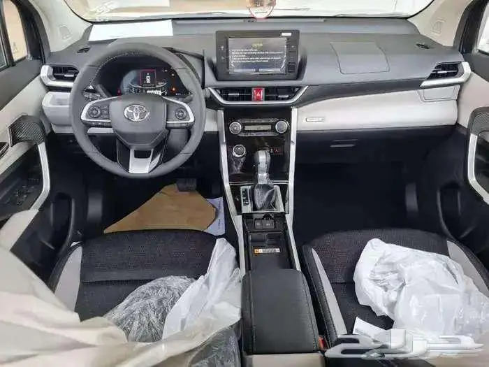 تويوتا فيلوز GLX 1