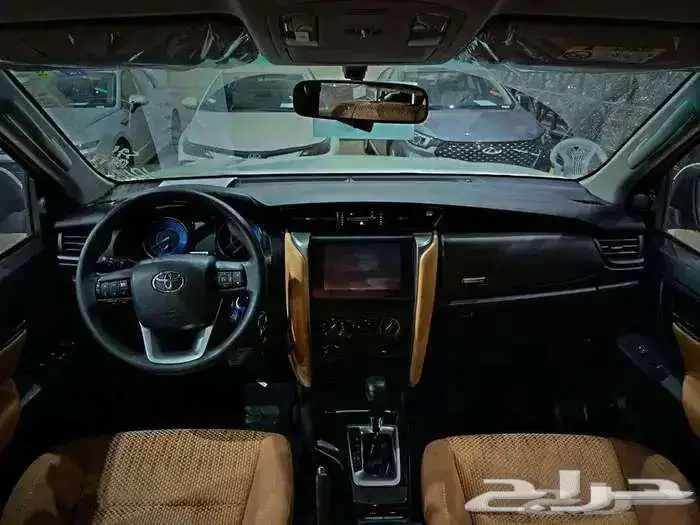 تويوتا فورتشنر GX2 دبل بنزين 2025 السعر الافضل 6