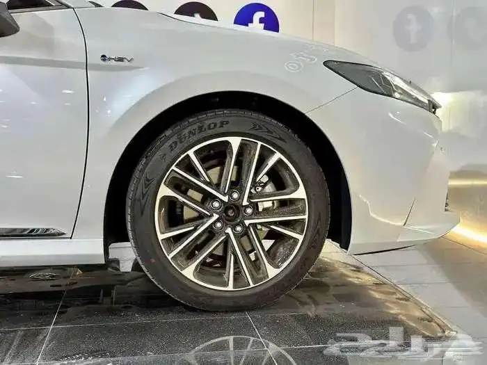 تويوتا كامري LE هايبرد موديل 2025 4