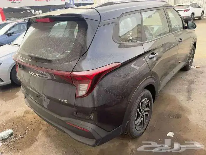 كيا كارينز مطور 7 مقاعد 2025 كاش او ايجار منتهي بالتمليك 1
