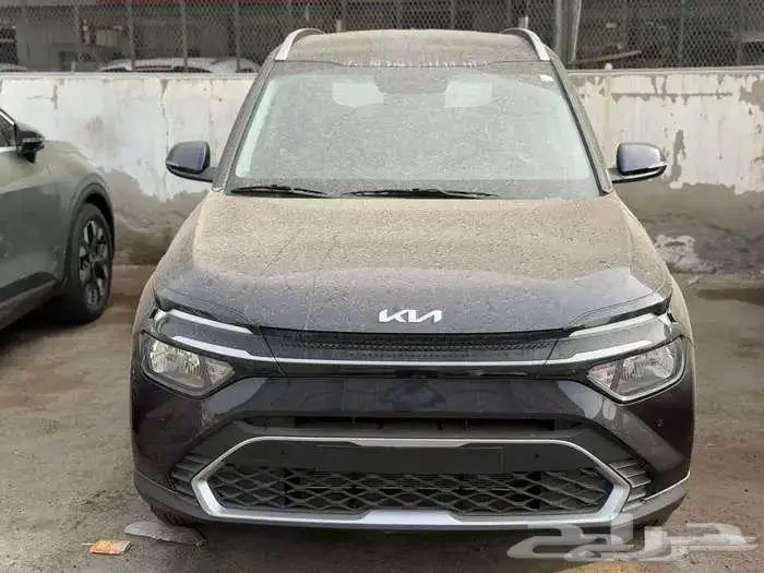 كيا كارينز مطور 7 مقاعد 2025 كاش او ايجار منتهي بالتمليك 2