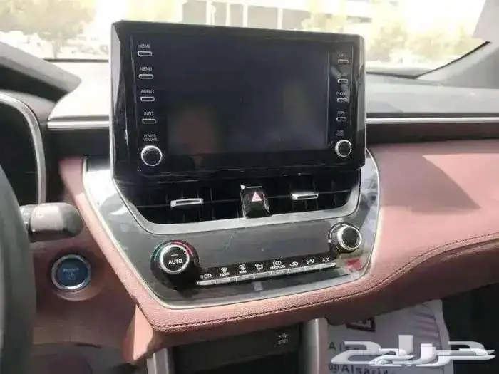 تويوتا كورولا كروس ليمتد لوحات 2024 5