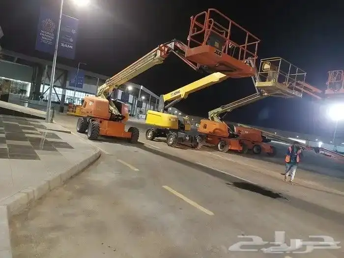 معدات ثقيله مان لفت سيزر لفت ديزل كهرباء سفتي كامل. 0