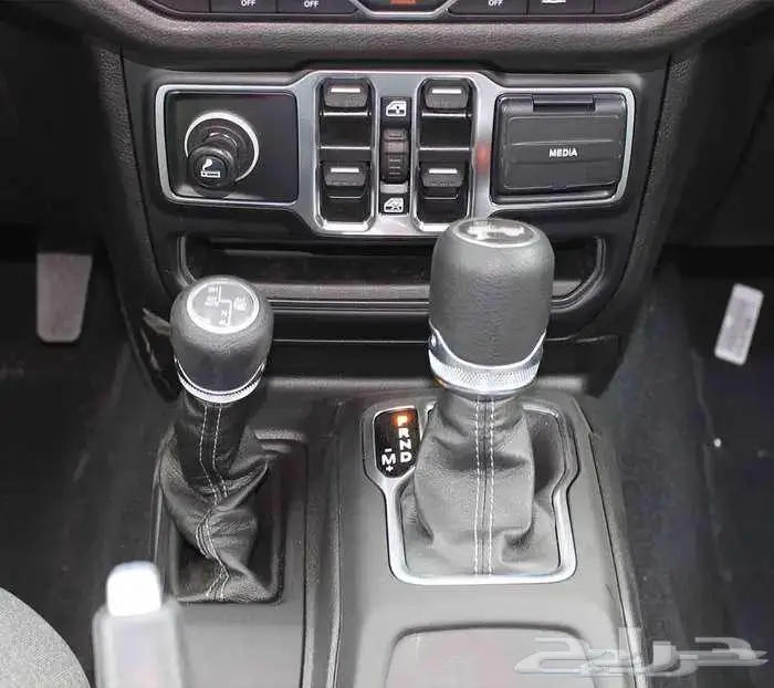 جيب رانجلر سبورت 2024 10