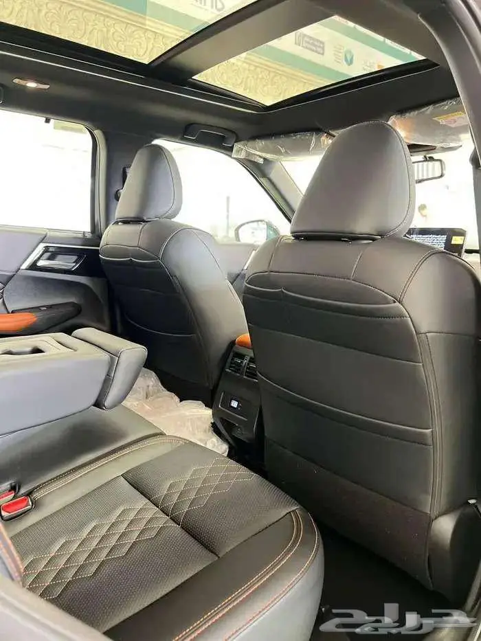 ميتسوبيشي اوتلاندر فل كامل بريميم 2025 16