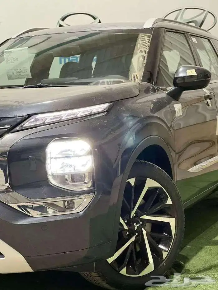 ميتسوبيشي اوتلاندر فل كامل بريميم 2025 5