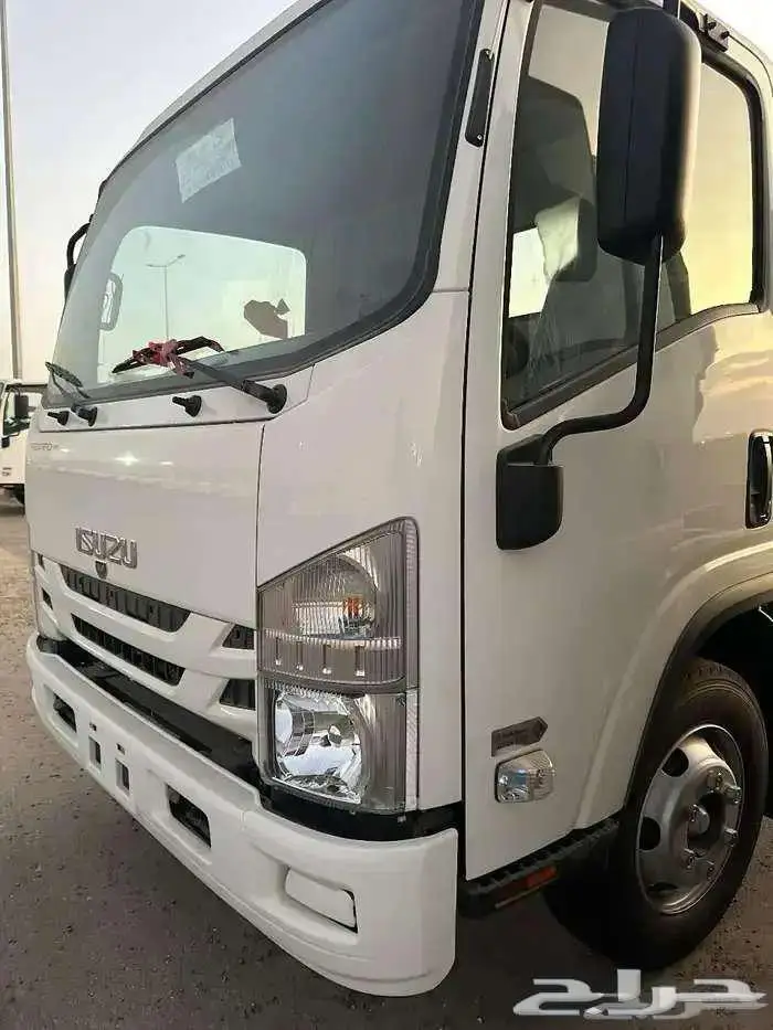 ايسوزو عرض اليوم علي الدينا 4 طن شاص قصير وطويل 1