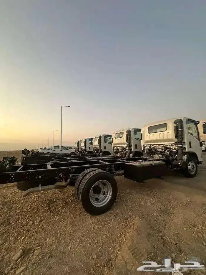 ايسوزو عرض اليوم علي الدينا 4 طن شاص قصير وطويل 3