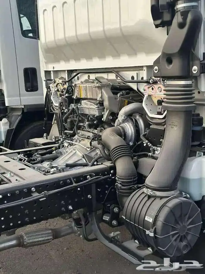 ايسوزو عرض اليوم علي الدينا 4 طن شاص قصير وطويل 7