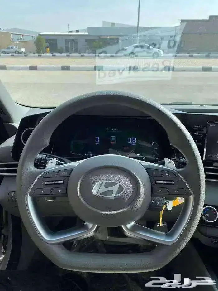 هيونداي إلنترا 2025 سمارت بلاس ابيض ( كاش وبنك ) 1