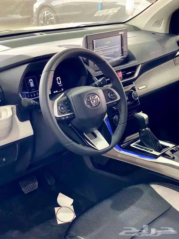 تويوتا فيلوز GLX بنزين 2025 ( أقساط وكاش ) مع خدمات مجانية 5